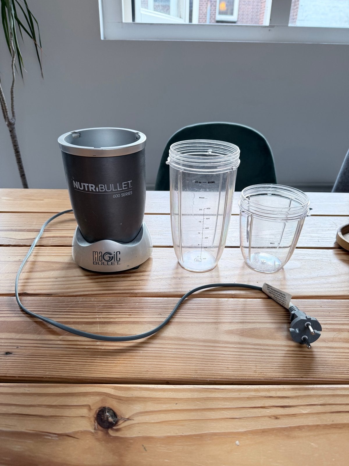 NutriBullet 600 Series Blender met 2 bekers, Ophalen of Verzenden, Gebruikt, Blender