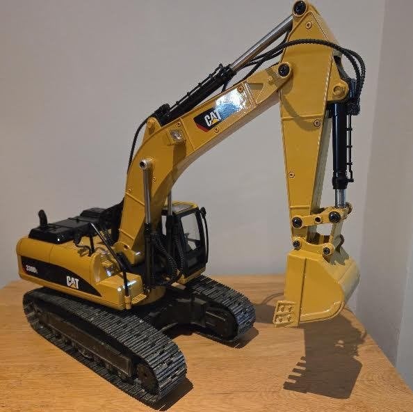 C.A.T.  rc model 1:20, Ophalen, Zo goed als nieuw, Overige typen
