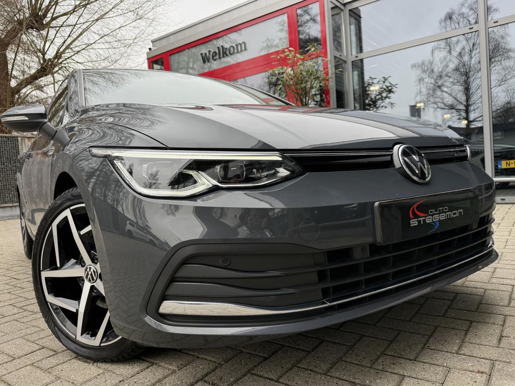 Volkswagen Golf 1.5 eTSI 150PK AUT. *!* RADAR/ HuD/ 18 INCH/, Auto's, Volkswagen, Euro 6, 4 cilinders, 150 pk, Alcantara