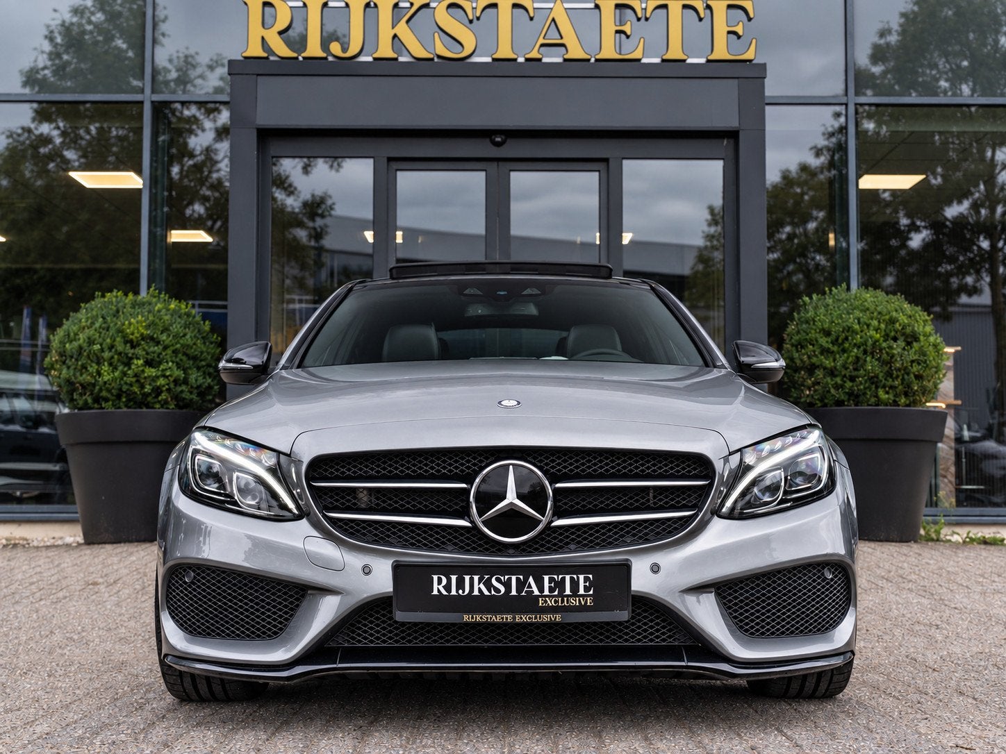 Mercedes C-klasse C400 4MATIC|PANO|BURMESTER|HUD|ACC|19'|CAM, Auto's, Dealer onderhouden, Met garantie (alle), 2996 cc, Bedrijf