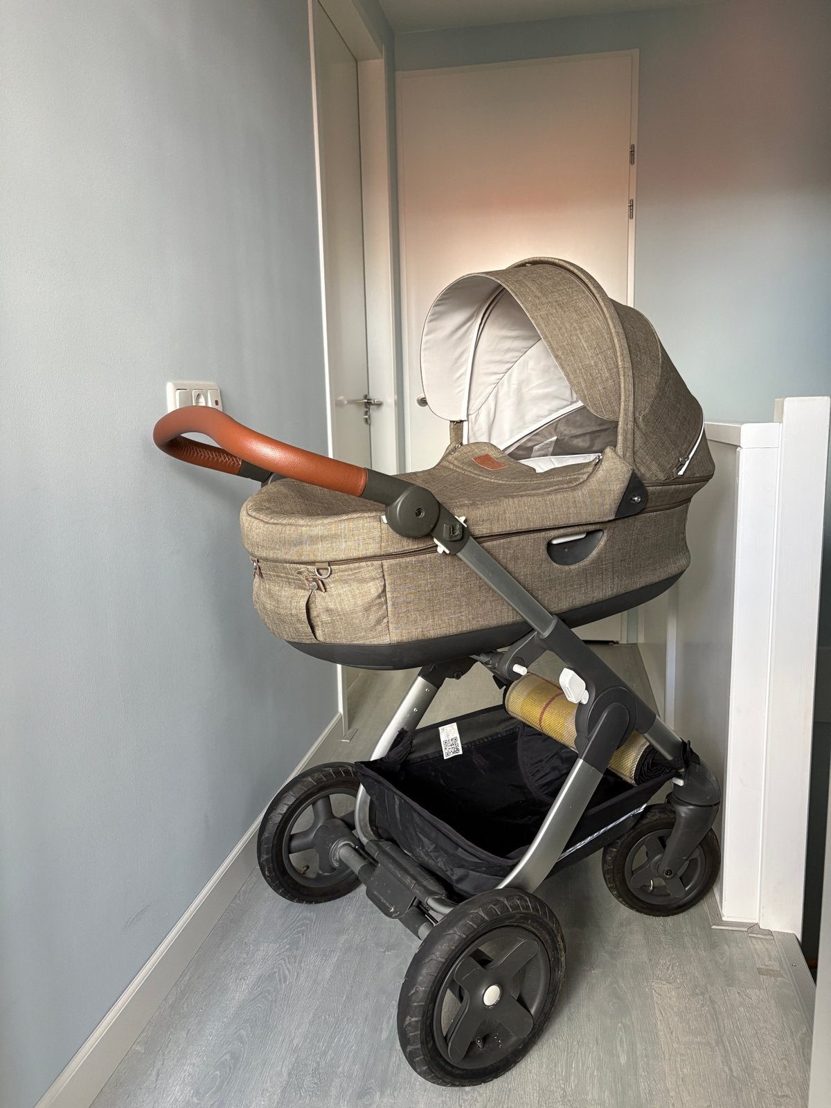 Stokke Trailz Nordic Green kinderwagen met veel accessoires, Luchtbanden, Zo goed als nieuw, Combiwagen, Ophalen