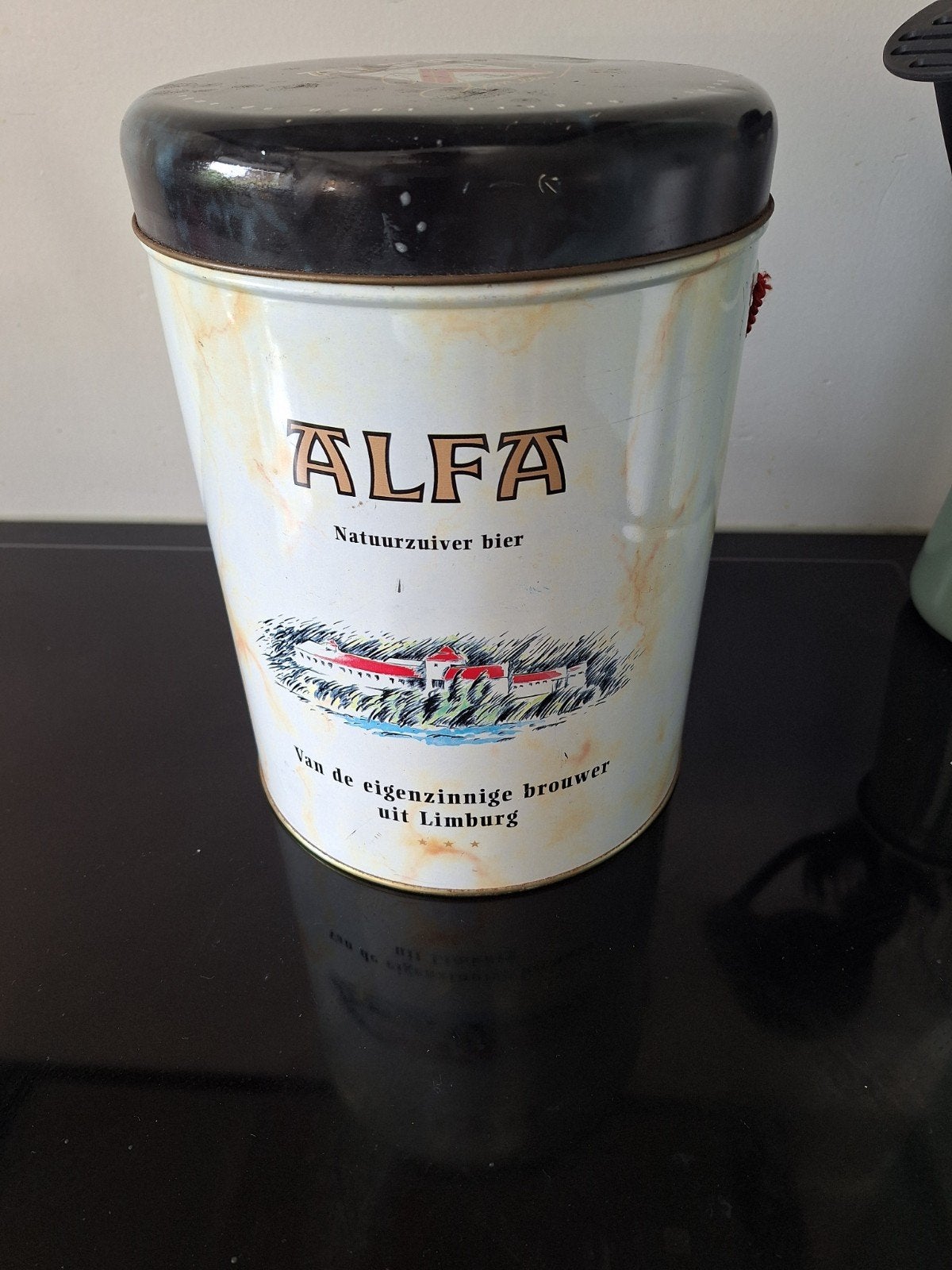 Groot blik verzamelblik opbergblik Alfa Bier, Verzamelen, Blikken, Ophalen of Verzenden, Zo goed als nieuw, Frisdrank, Overige merken