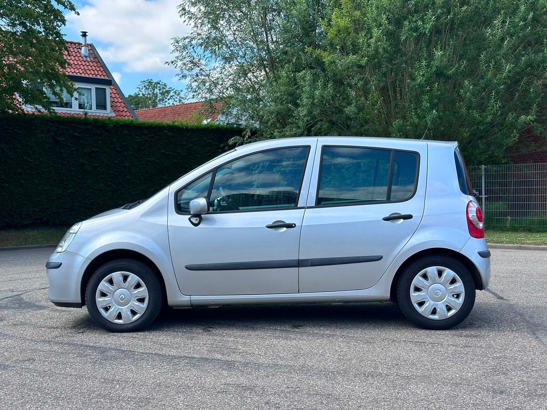 Renault Modus 1.6-16V Air Automaat*Cruise*Distributie VV*76., Auto's, Dealer onderhouden, Gebruikt, 4 cilinders, Origineel Nederlands