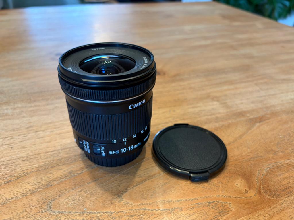 Canon EF-S 10-18mm f4.5-5.6 IS STM groothoek, Audio, Tv en Foto, Fotografie | Lenzen en Objectieven, Ophalen of Verzenden, Zo goed als nieuw