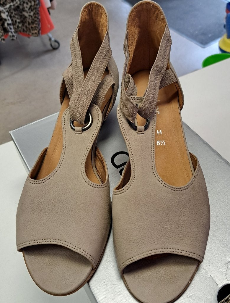 Gabor sandalen comfortabel taupekleurig maat 42,5 art 48942, ., Gabor, Nieuw, Grijs