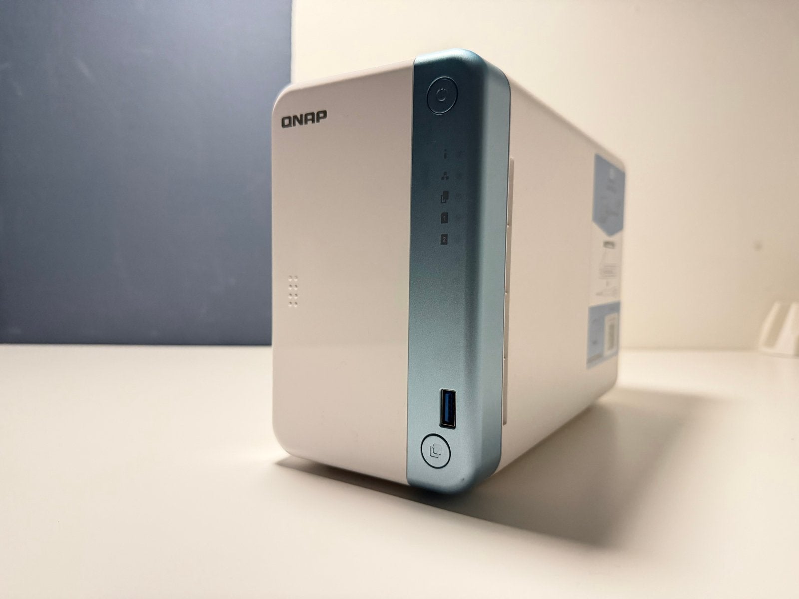 QNAP TS-251D NAS - 16GB RAM - nvme adapter, Computers en Software, Ophalen of Verzenden, Zo goed als nieuw