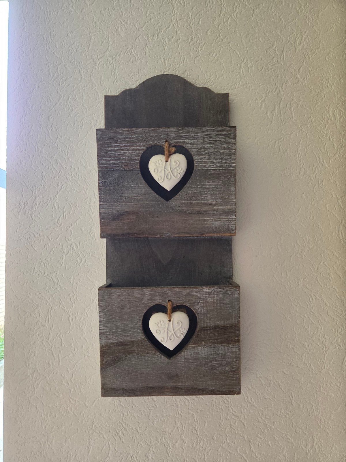 Landelijke vintage postvak wandorganizer met hartjes, Hout, Gebruikt, Ophalen of Verzenden, Landelijk