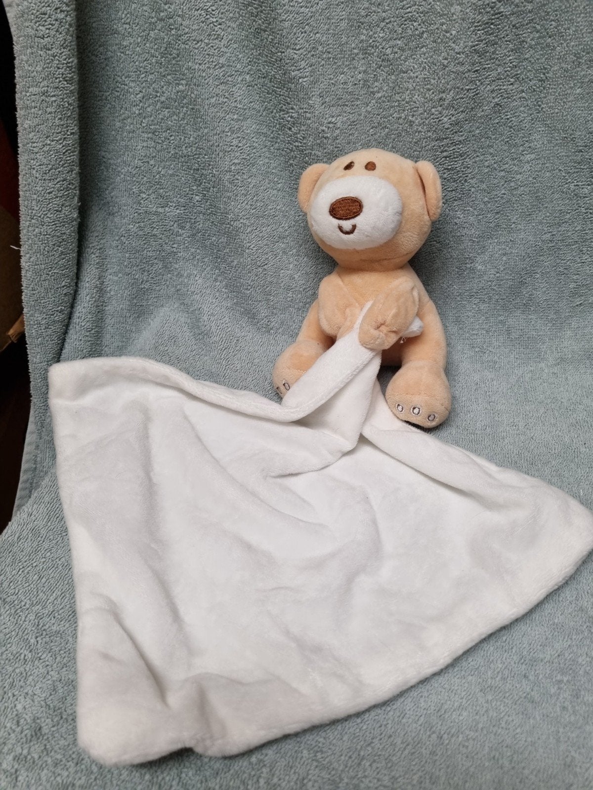 beer knuffel met doekje nr 51, Ophalen of Verzenden, Beer