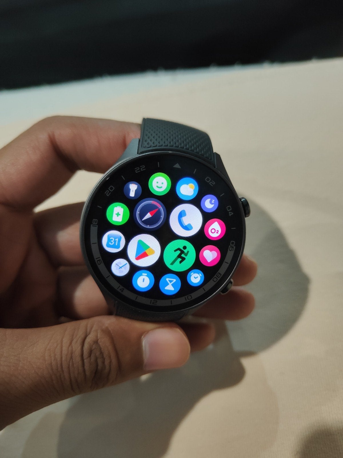 OnePlus 2R Smartwatch met oplader, Zwart, Ophalen of Verzenden, Zo goed als nieuw, Waterdicht