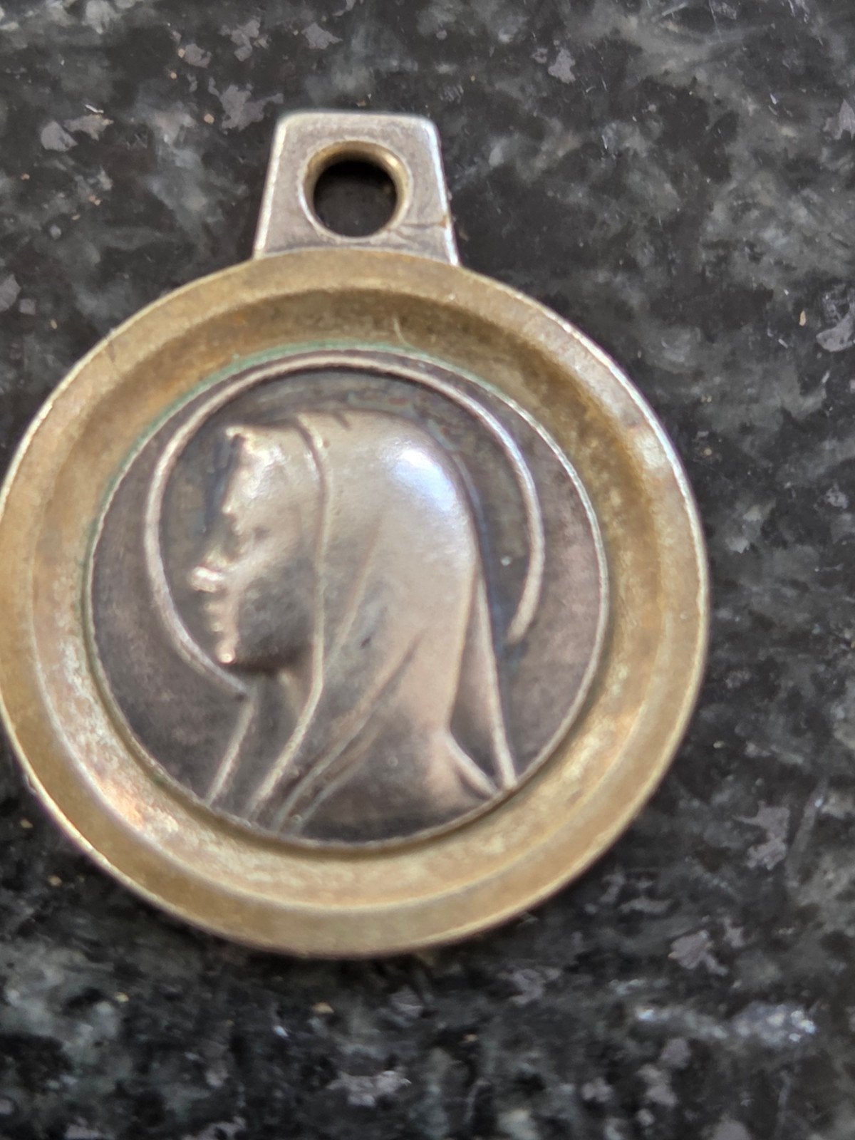 Vintage Zilveren Hanger - Maria en Kind - 1 cm diameter, Ophalen of Verzenden, Zilver, Hanger