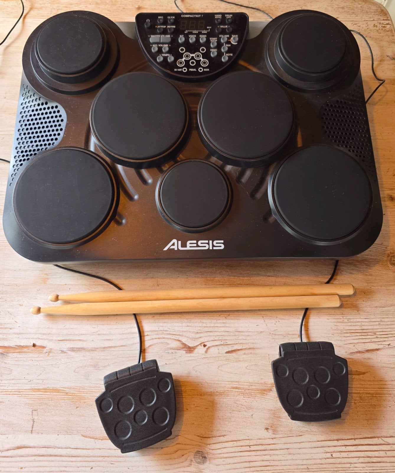 Alesis CompactKit 7 - Draagbaar Elektronisch Drumstel, Ophalen of Verzenden, Zo goed als nieuw, Overige merken, Elektronisch