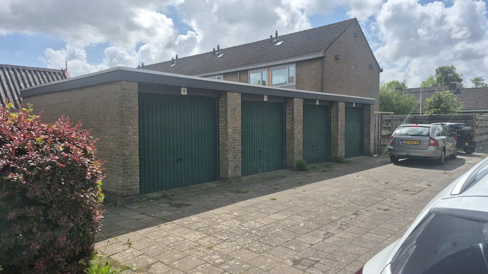Garagebox(en) te koop Friesland (verhuurd), Auto diversen, Autostallingen en Garages