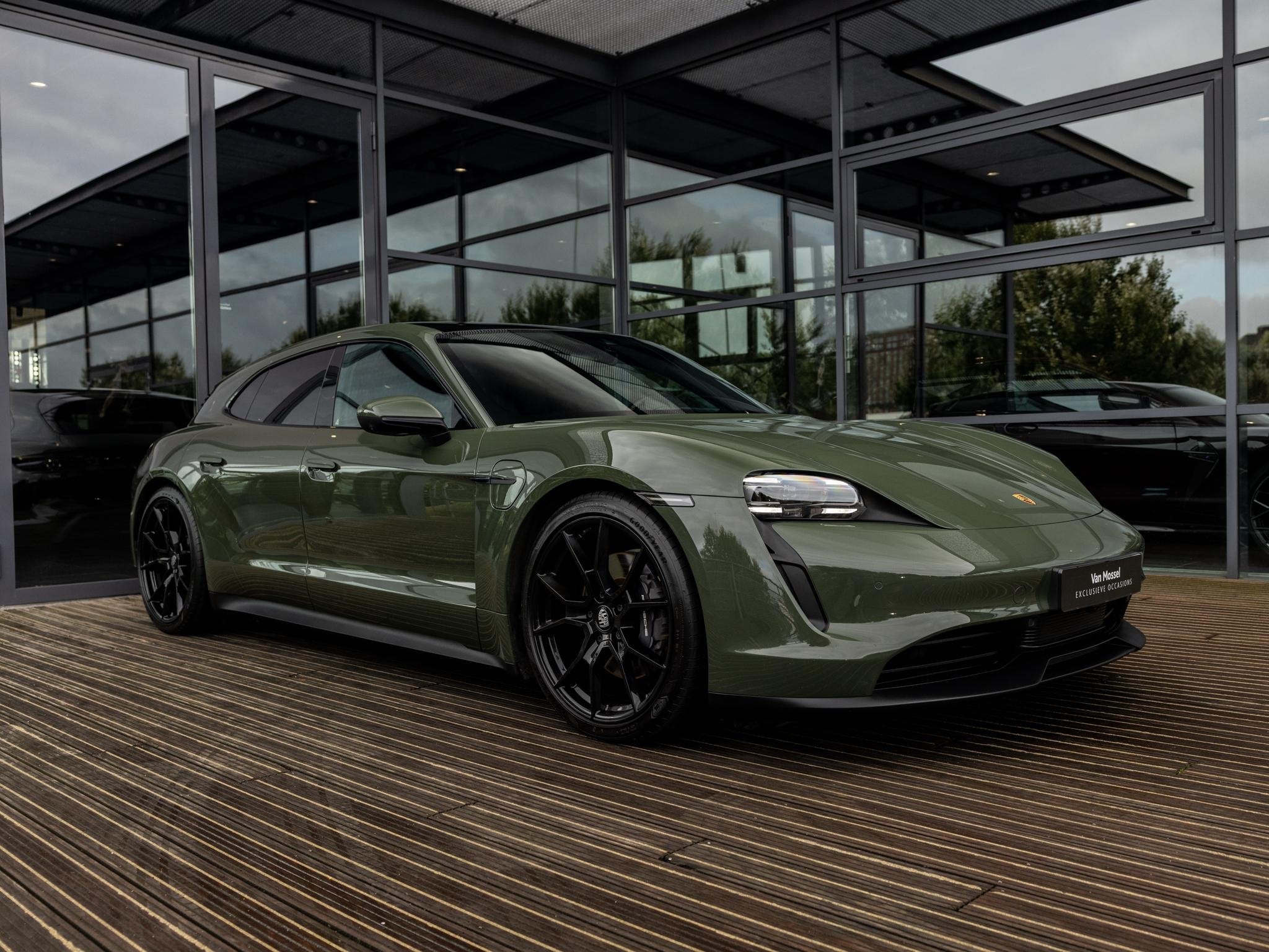 Porsche Taycan Sport Turismo 79 kWh | PANORAMA | PTS COLOR B, Auto's, 12 maanden, Achterwielaandrijving, Gebruikt, Origineel Nederlands