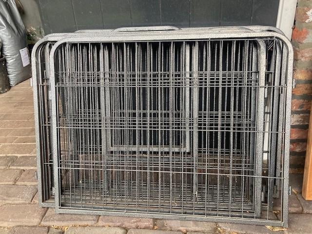 Hondenren, Dieren en Toebehoren, Ophalen, 100 cm of meer, Hondenhok, 110 cm of meer