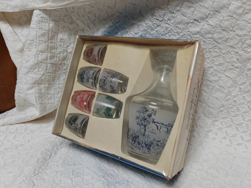 Vintage likeurset: karaf en 6 glazen in originele doos, Ophalen of Verzenden