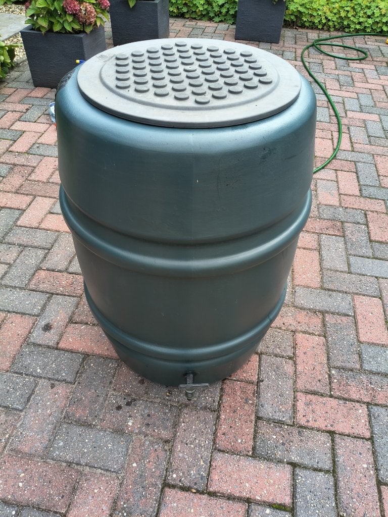 Regenton 168 liter, Tuin en Terras, 150 liter of meer, Ophalen, Gebruikt, Met kraantje