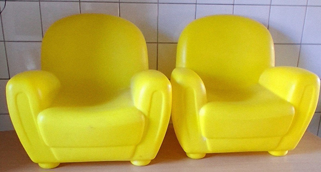 Kinderstoel. CHICCO Italy. Design stoel. Ca '80. 2 stuks., Ophalen, Stoel(en)