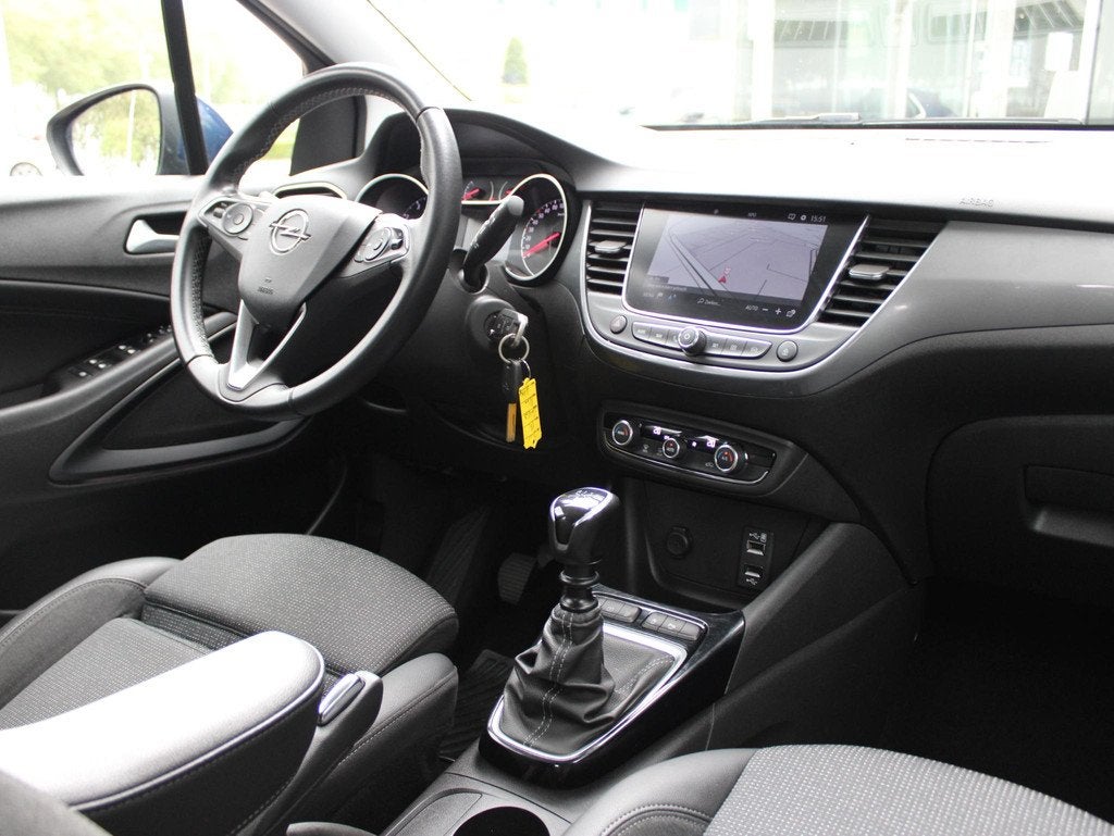 Opel Crossland 1.2T 110 Elegance | Camera/Trekhaak/AGR-Stoel, 12 maanden, Gebruikt, 1199 cc, Blauw