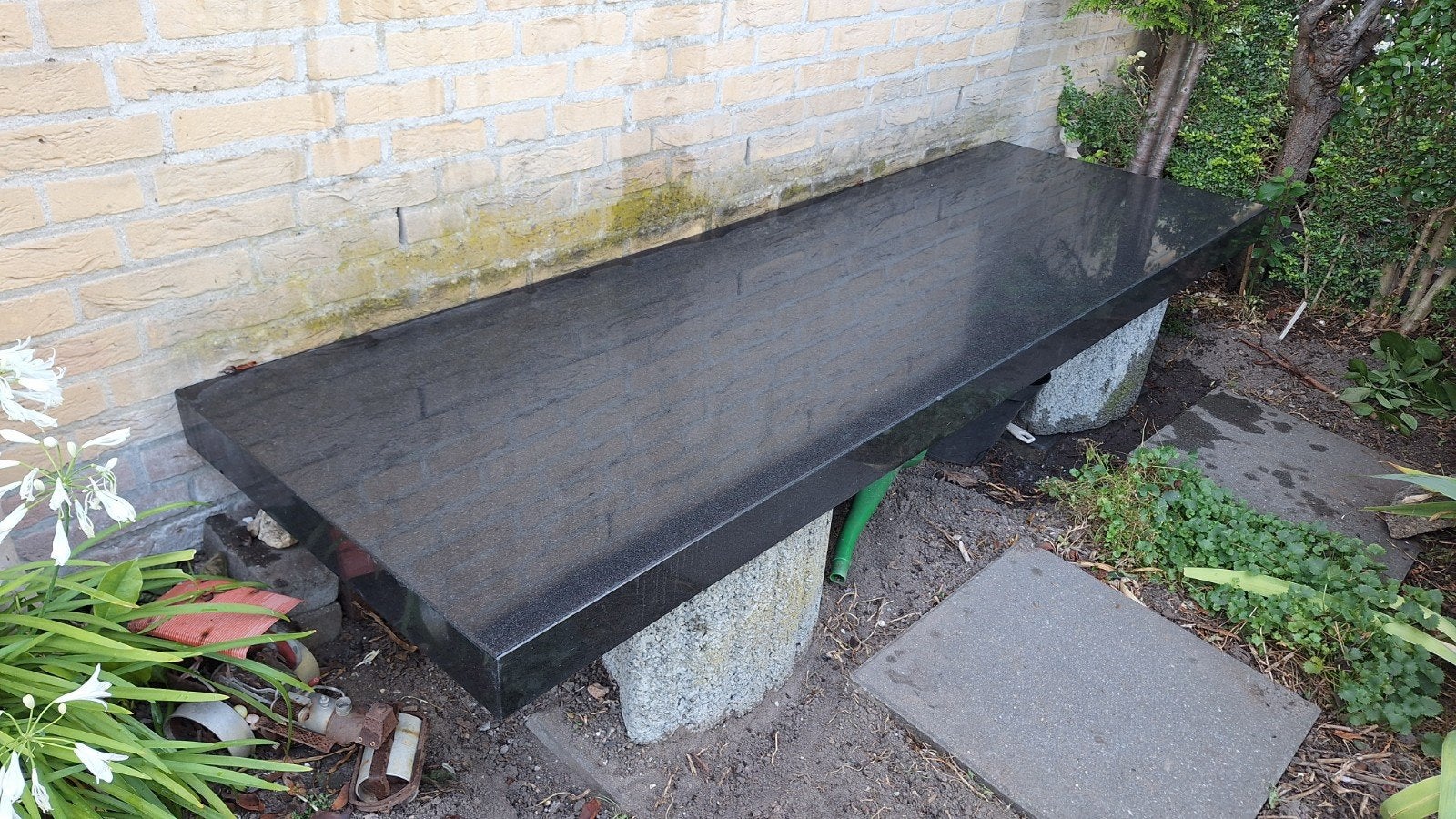 Tuinbank met granieten plaat - gratis ophalen!, Tuin en Terras, Tuinbanken, Ophalen, Gebruikt, Overige materialen