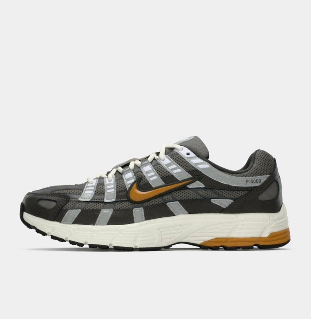 Nike P-6000 ‘Black Sequoia Ochre’ - maat 41, Product.Safety.ENEA@nike.com, Overige kleuren, Nike, Nieuw