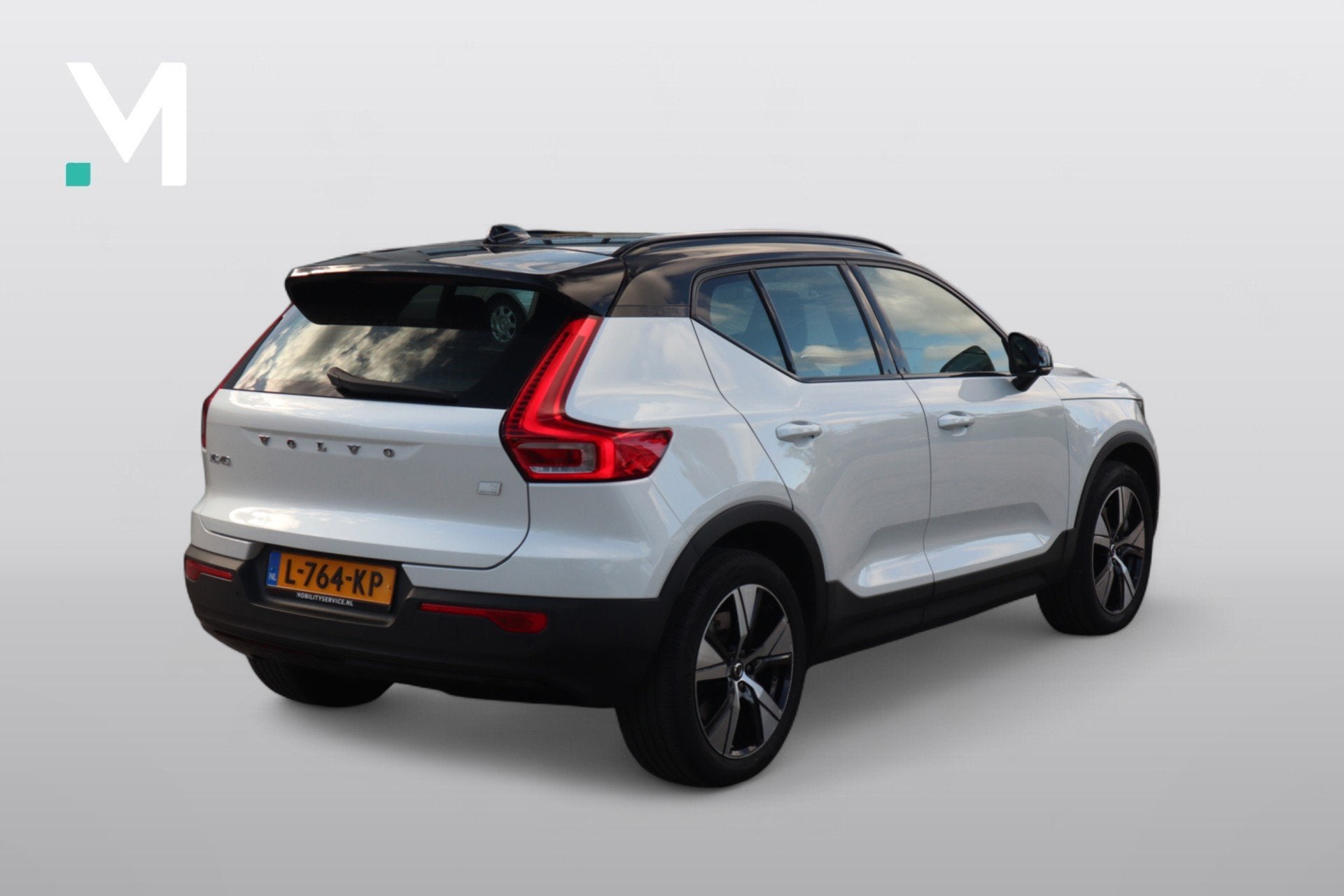 Volvo XC40 Recharge P8 AWD R-Design SOH 96% Trekhaak Alcan L, Auto's, Volvo, 1300 min, Gebruikt, Wit, Origineel Nederlands
