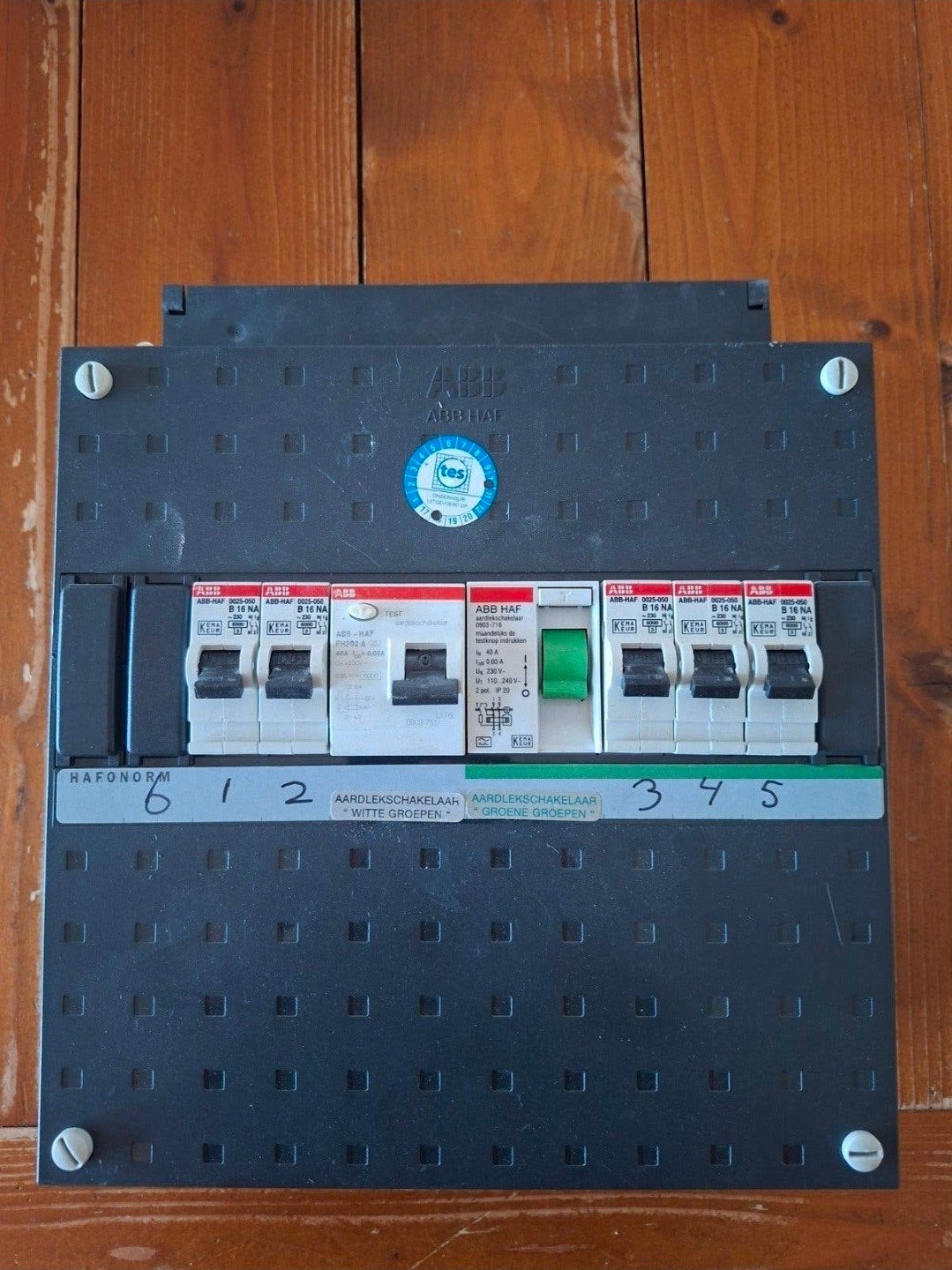 ABB Groepenkast met 2 Aardlekschakelaars, Ophalen of Verzenden, Gebruikt, ABB, Overige typen