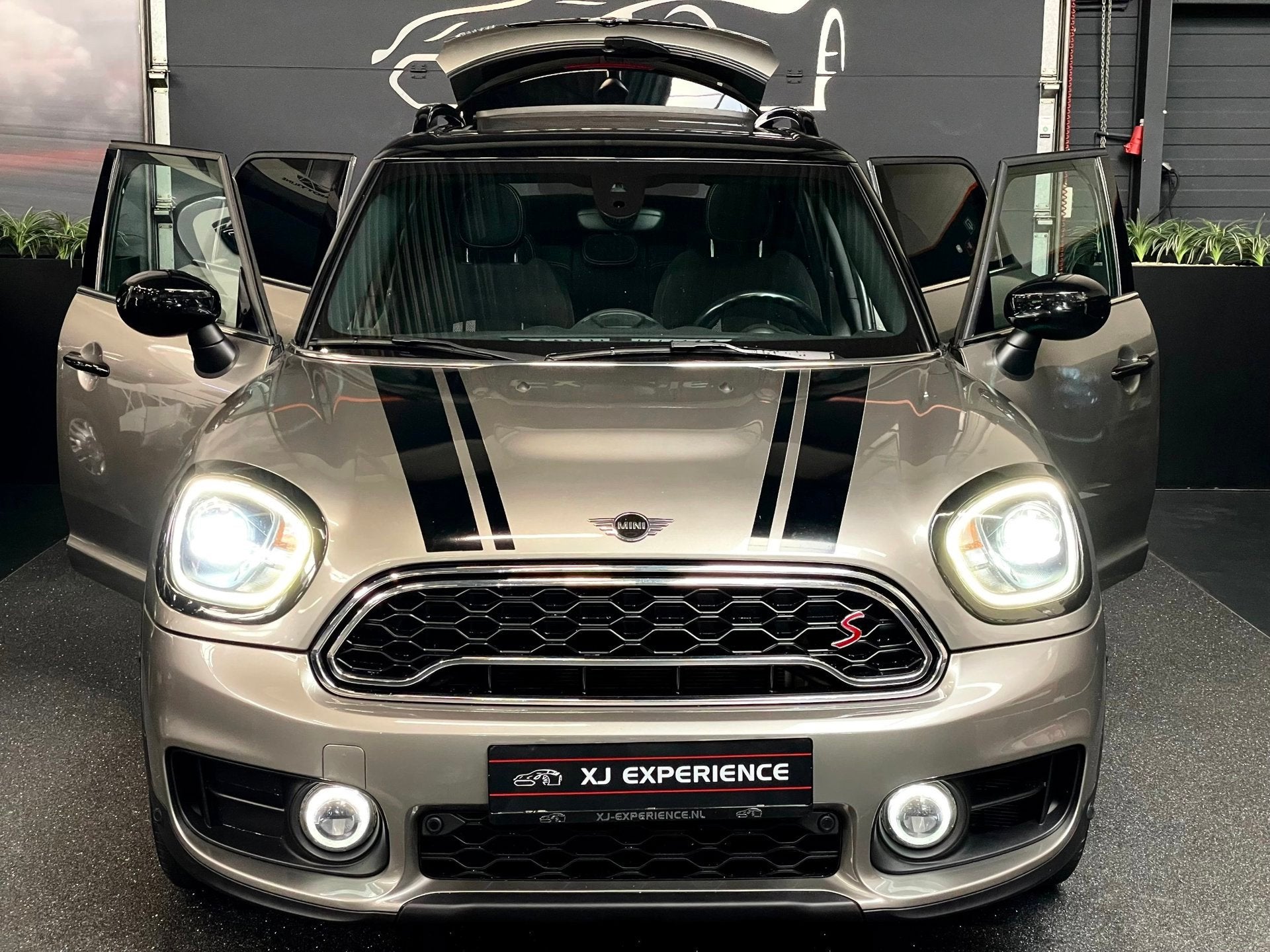 Mini Mini Countryman 2.0 Cooper S Edition PANO NAVI 190 PK A, Stof, SUV of Terreinwagen, 5 stoelen, Voorwielaandrijving