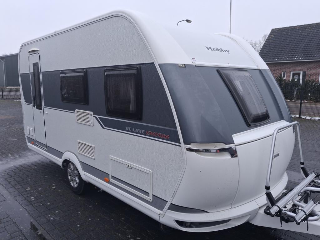 Hobby De Luxe Edition 440 SF, 2019, mover, voortent inr.mog., Mover, Hobby, Bedrijf, Treinzit