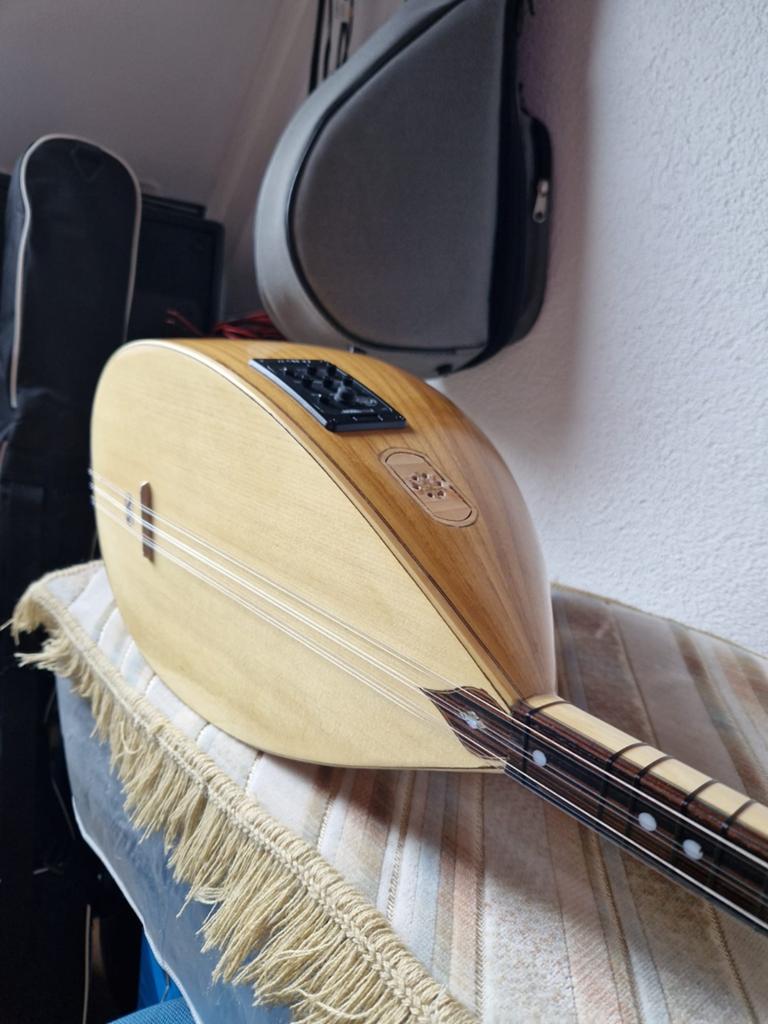 Saz (Turks Instrument) Dut Yaprak 40 Tekne, Muziek en Instrumenten, Snaarinstrumenten | Gitaren | Akoestisch, Ophalen of Verzenden