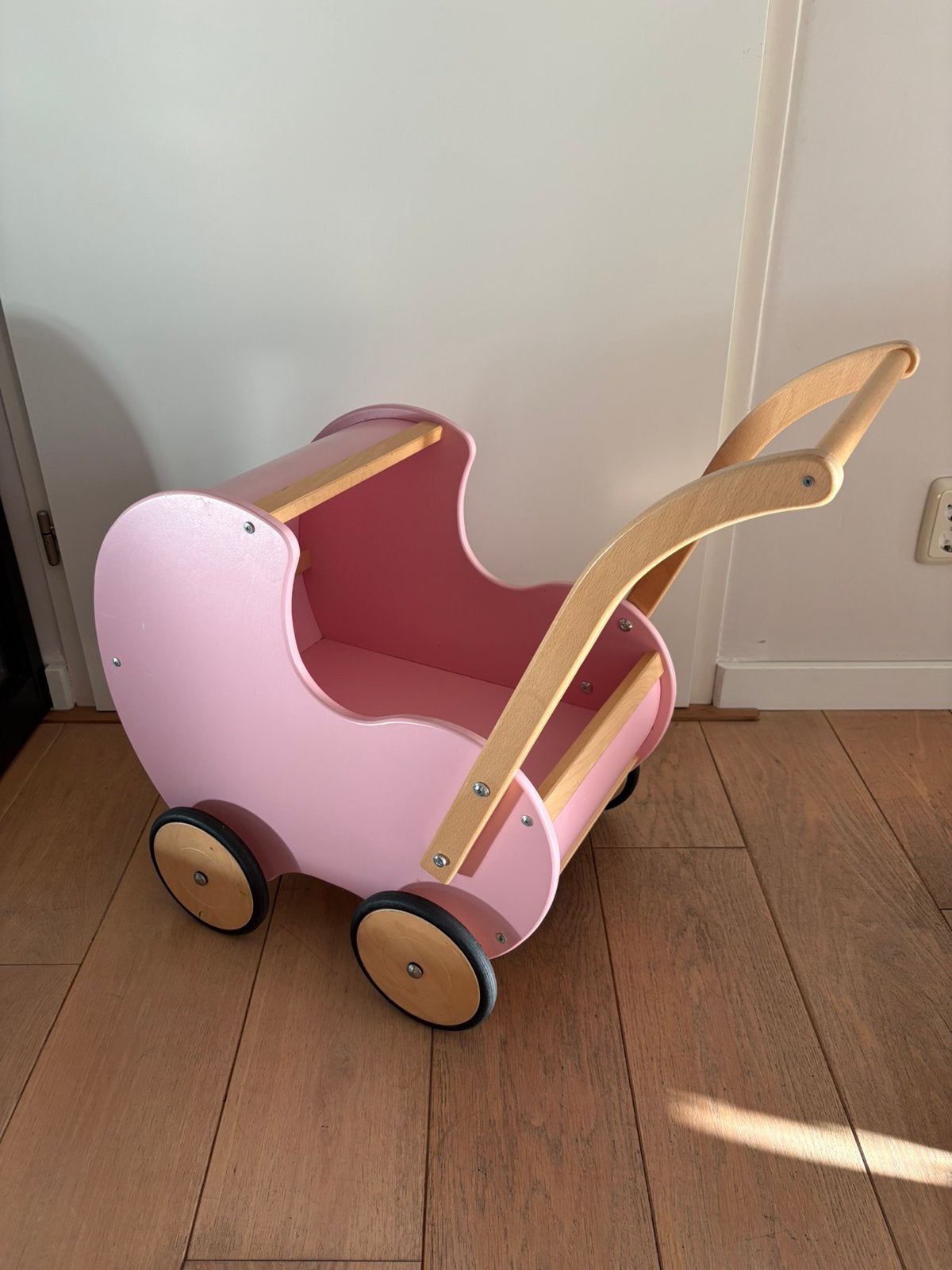 Houten poppenwagen, Ophalen, Zo goed als nieuw, Duw- of Trekspeelgoed