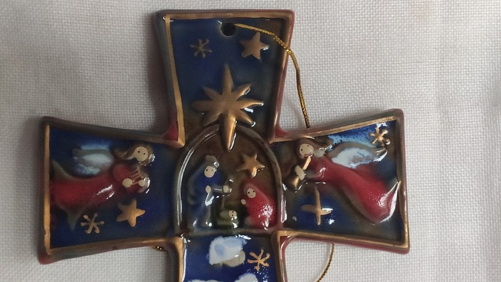 1123 Mooi Kersttafreel op kruis - aardewerk, Ophalen of Verzenden, Zo goed als nieuw