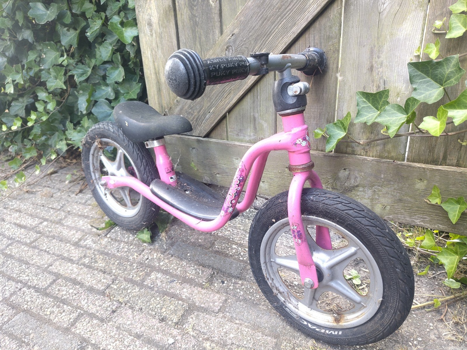 Roze Puky loopfiets, gebruikt, Ophalen, Gebruikt, Minder dan 16 inch, Puky