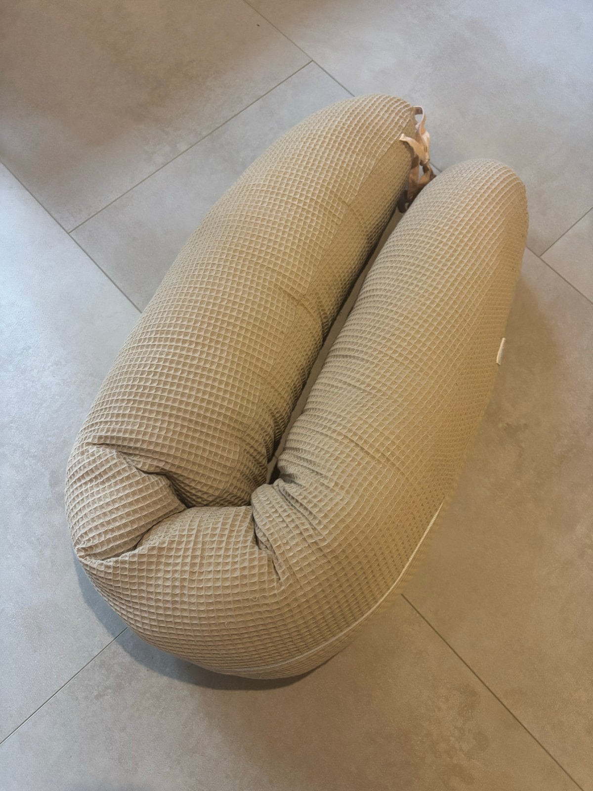 Mama Loes voedingskussen beige wafelstof, Ophalen, Zo goed als nieuw