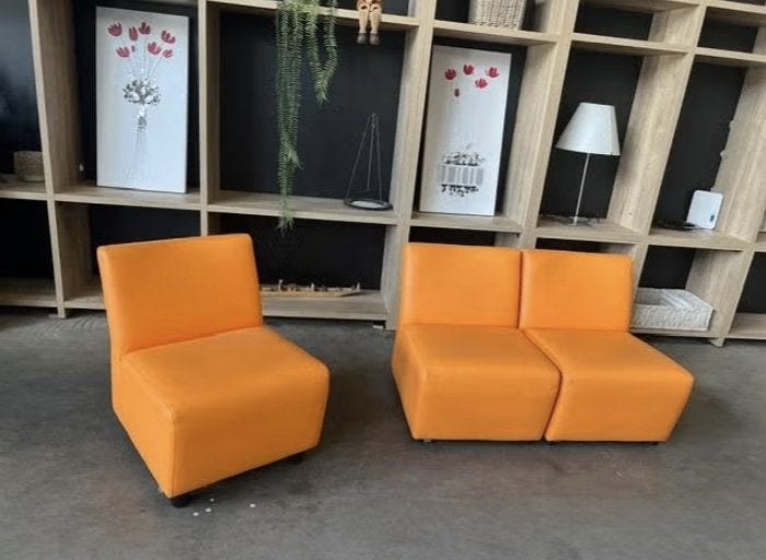 SET - Ahrend Fauteuil / stoel, 120 euro, Huis en Inrichting, Gebruikt, Ophalen of Verzenden, 50 tot 75 cm, Leer
