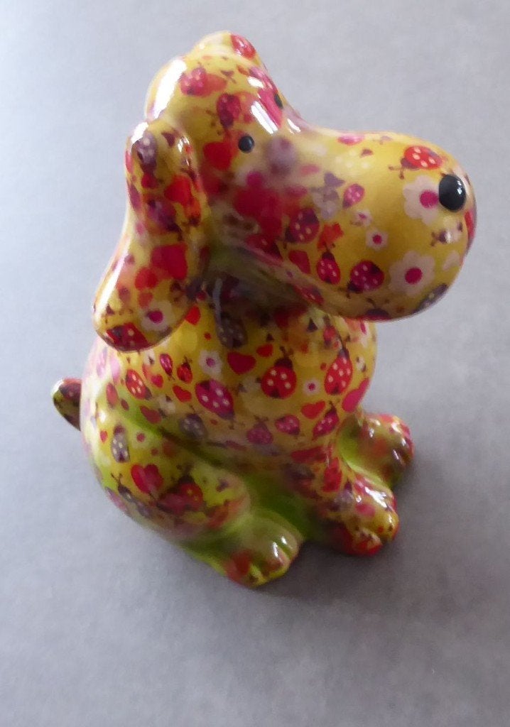 Decoratieve spaarpot "Pomme-pidou" : Hond Toby geel en groen, Verzenden, Zo goed als nieuw, Steen, Aardewerk of Keramiek, Dier