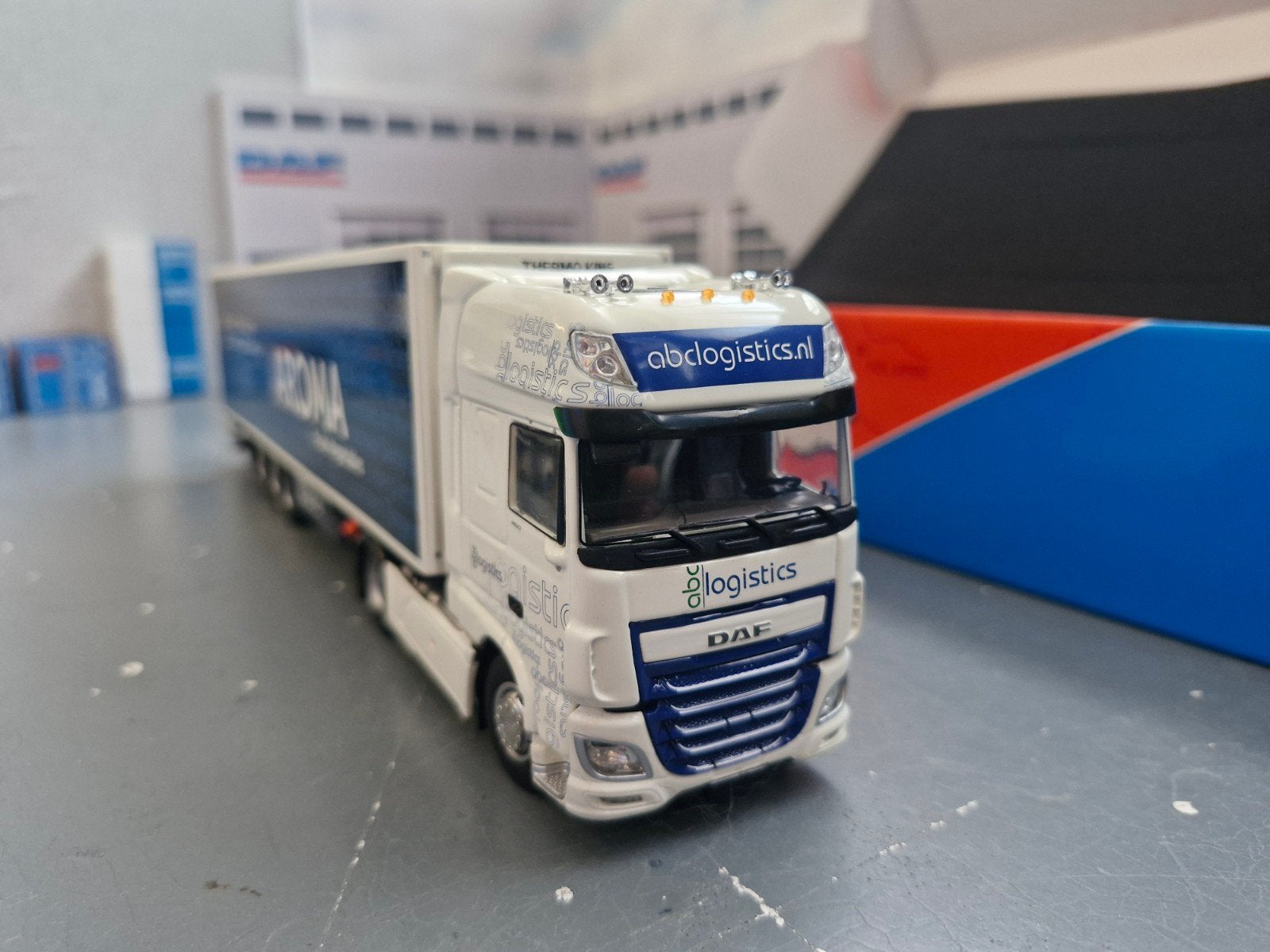 daf XF met koeltrailer tekno ABC logistiek