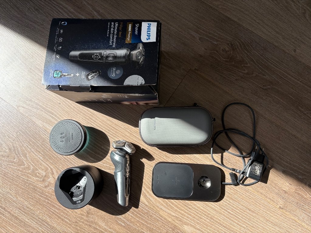 Philips s9000 scheerapparaat zgan incl alle accessoires, Ophalen of Verzenden, Zo goed als nieuw, Scheren en Epileren