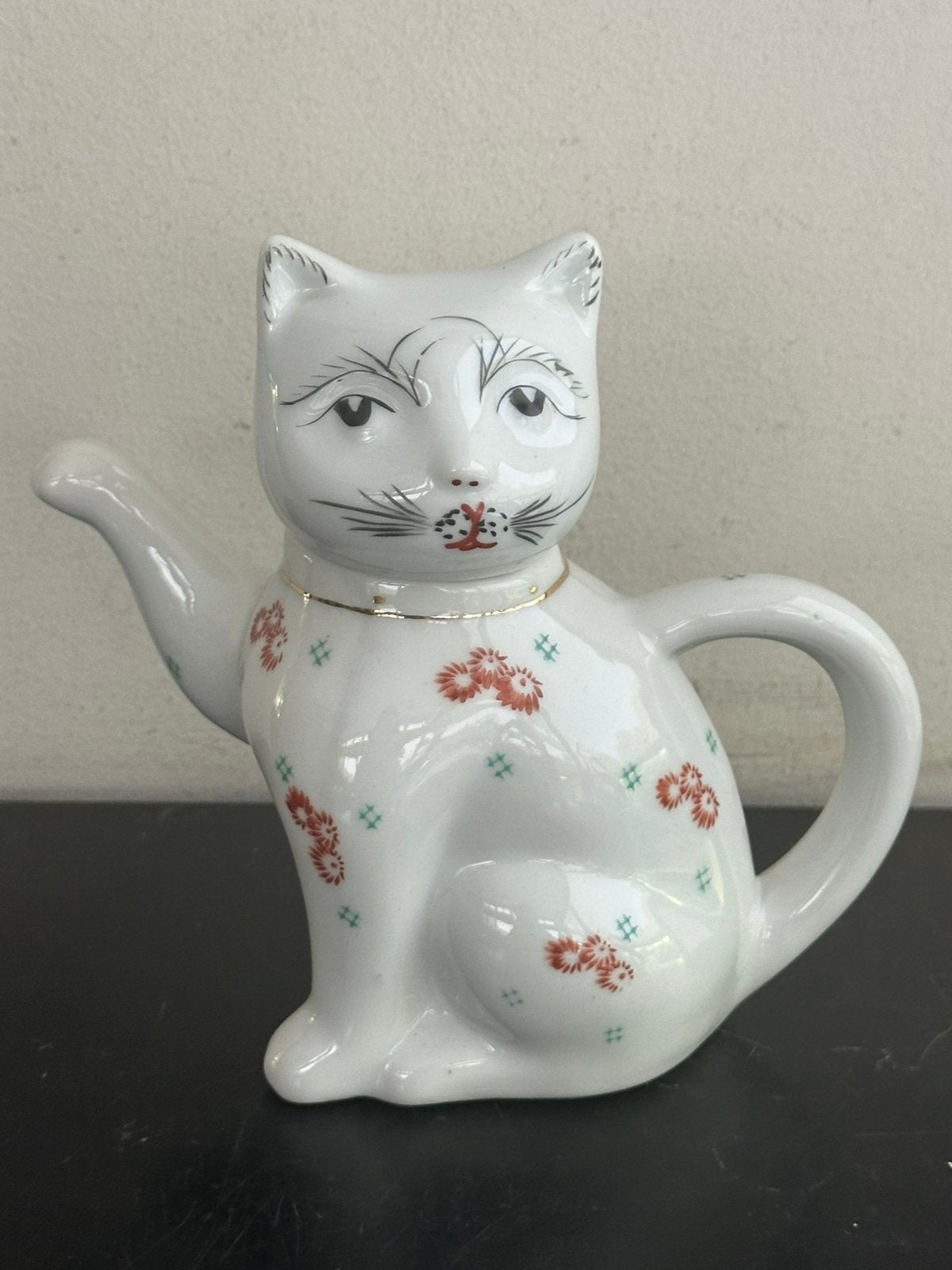 Chinees porselein Poes / Kat Theepotje 14.5 cm, Verzamelen, Ophalen of Verzenden, Gebruikt