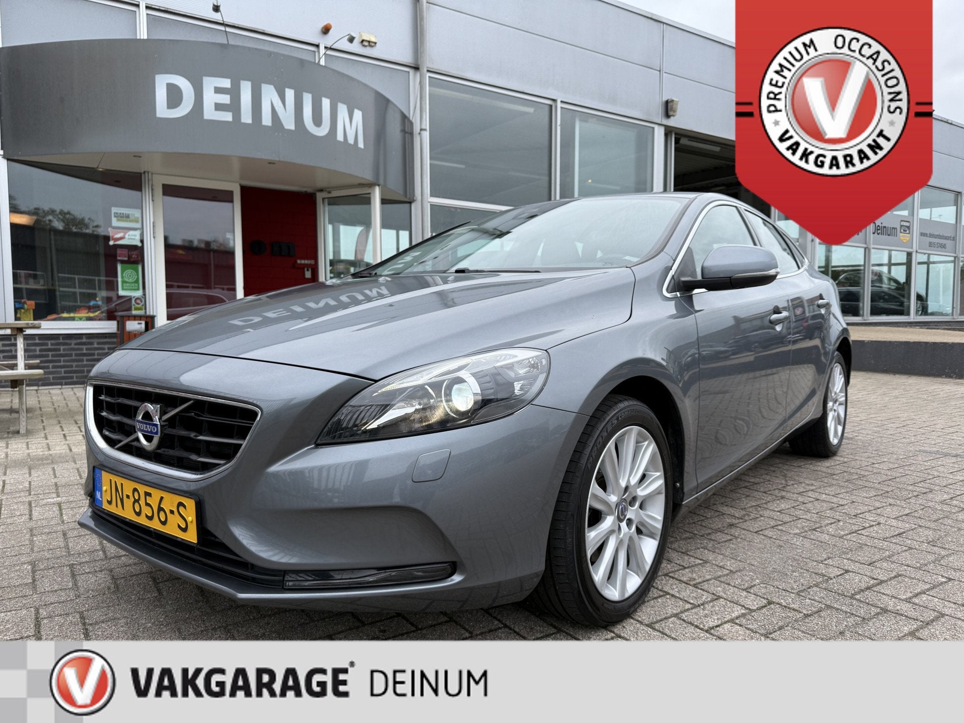 Volvo V40 2.0 T3 Momentum Xenon/LED verl, Navigatie, Parkeer, Auto's, 12 maanden, Stof, Gebruikt, 4 cilinders