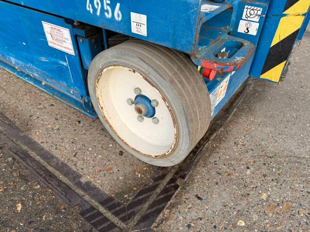 Foto 15 van Skyjack SJ 3226 Schaar hoogwerker 10 meter (bj 2015)