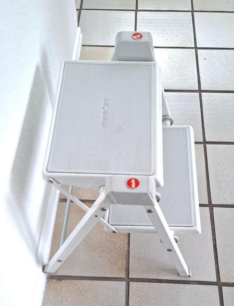 OPSTAPLADDER/TRAP 2 TRAPS HAILO STEPFIX 47x39x10, Doe-het-zelf en Verbouw, Ladders en Trappen, Ophalen, Gebruikt, Trap, Opvouwbaar of Inschuifbaar