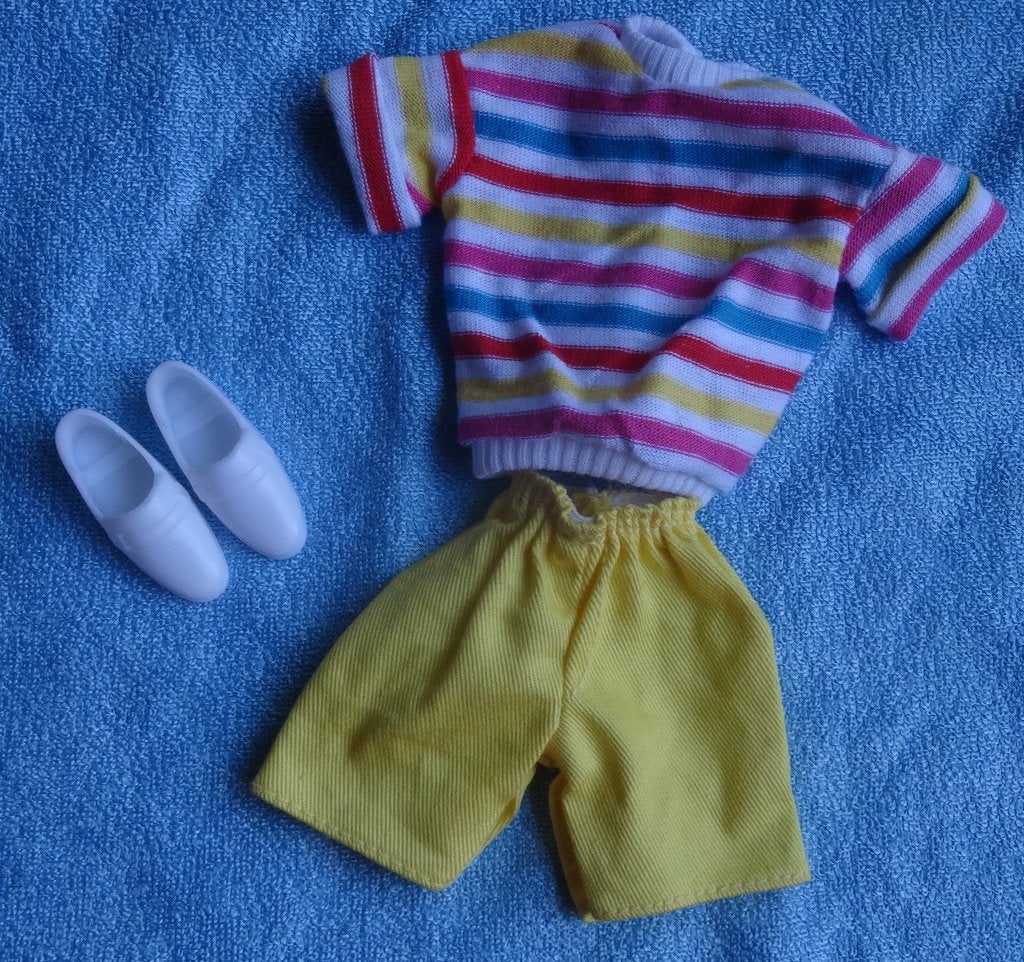 VINTAGE BARBIE KEN EN SKIPPER KLEDING * Origineel *, Verzamelen, Verzenden, Zo goed als nieuw, Kleertjes