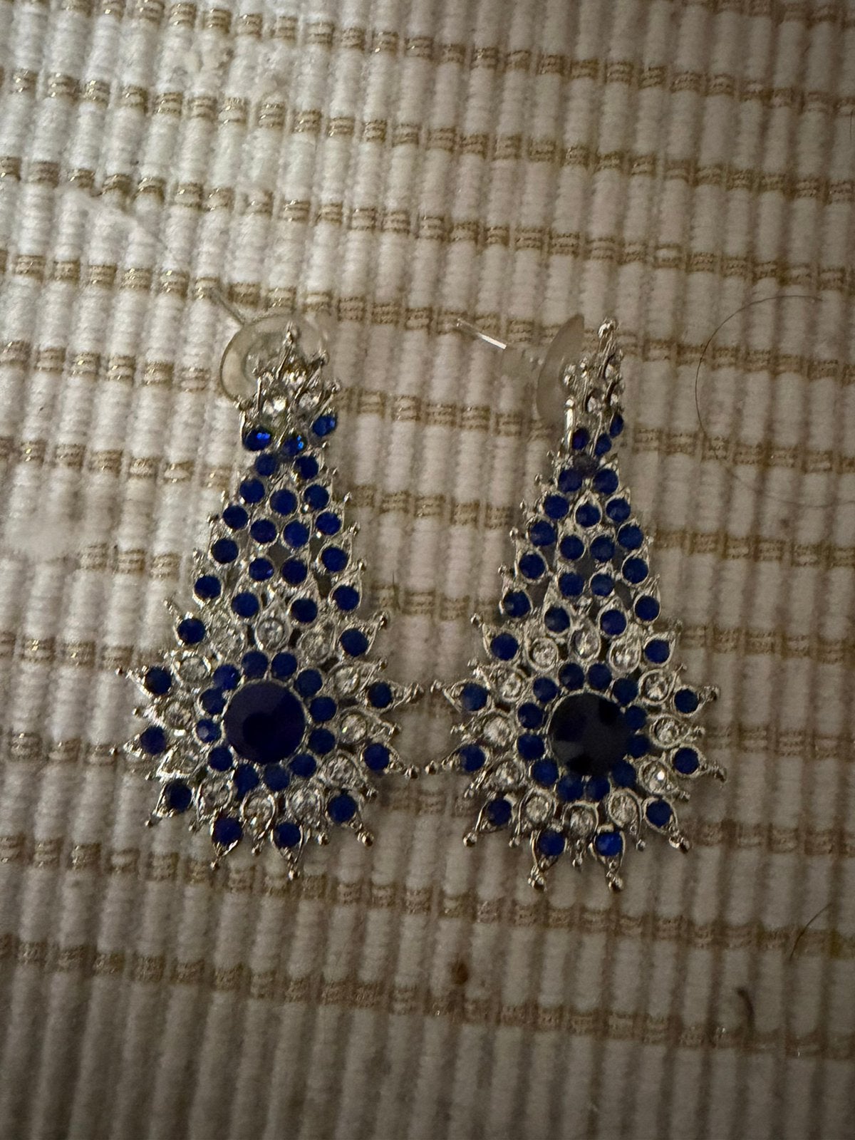 Elegante blauwe statement oorbellen met strass, Overige materialen, Blauw, Ophalen of Verzenden, Zo goed als nieuw