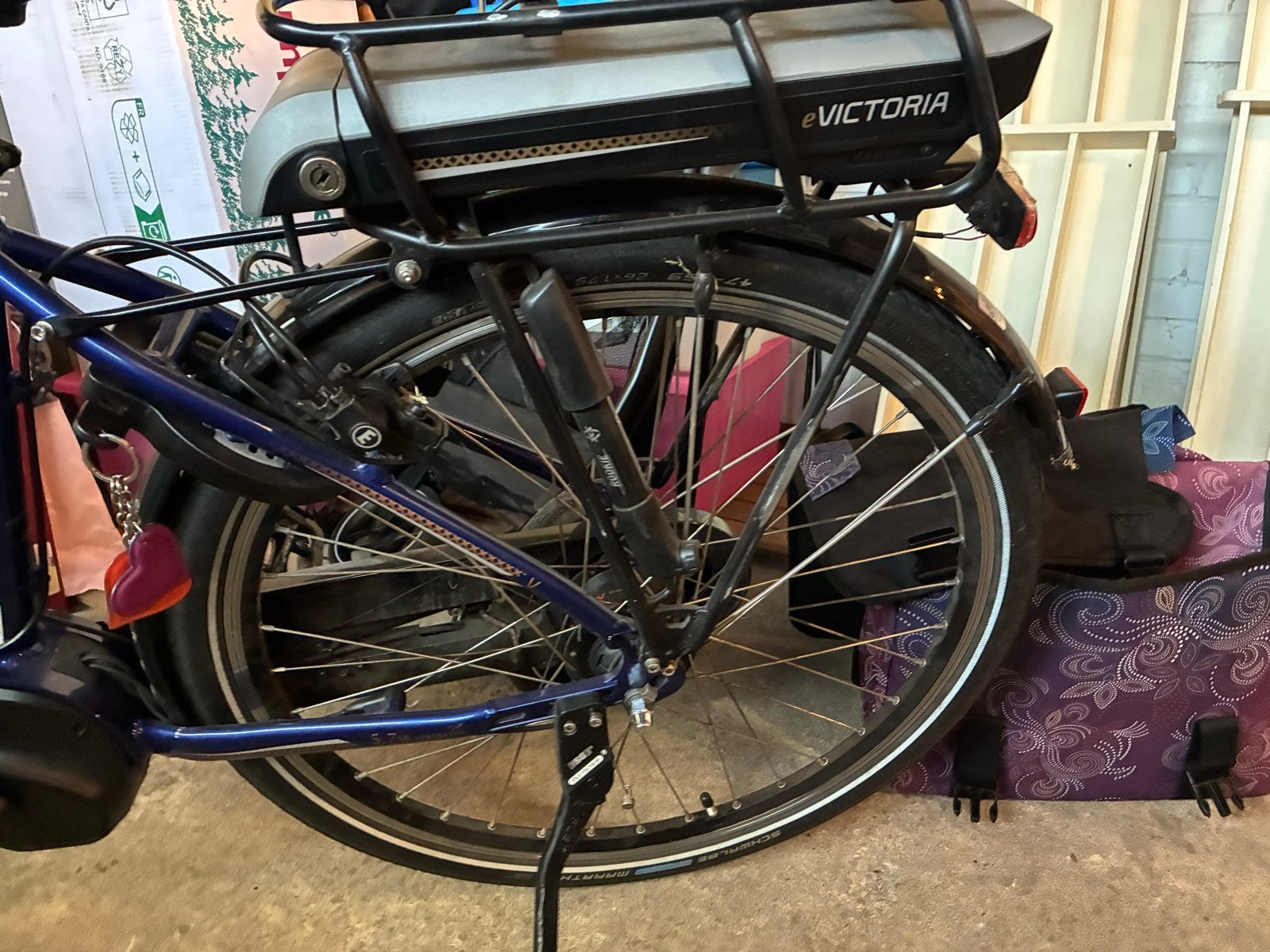 Kleine dames/ kinder Victoria e-bike -  26 inch - blauw, Gebruikt, 47 tot 51 cm, 50 km per accu of meer, Ophalen