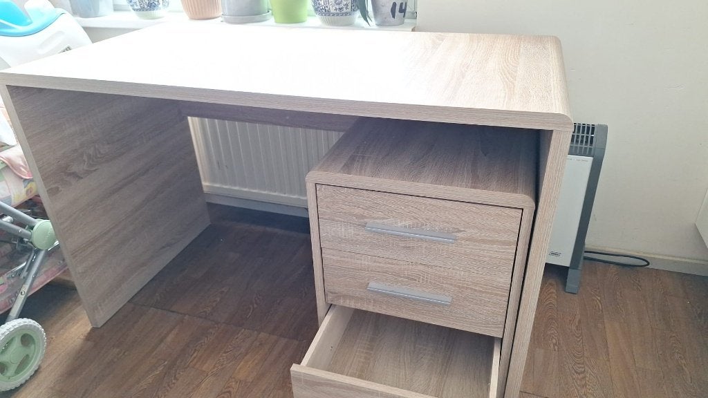 Bureau, Ophalen, Zo goed als nieuw
