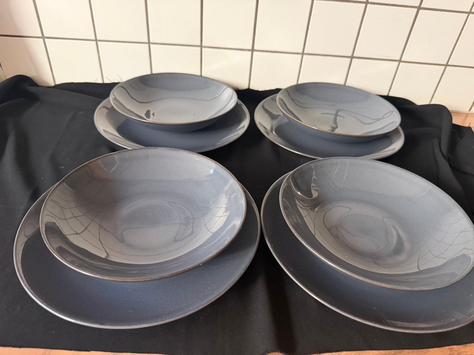 Borden  en pasta borden hoogglans antraciet, Ophalen of Verzenden, Zo goed als nieuw