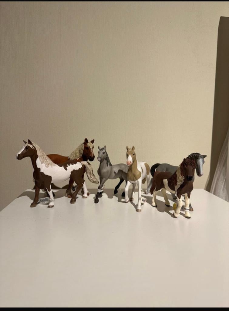 Schleich paarden met vaantje, Verzenden, Nieuw, Paard, Beeldje of Figuurtje