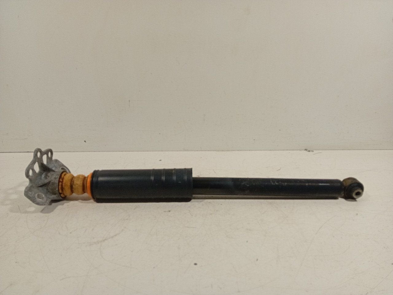 Schokbreker links achter Opel Corsa, Onderdelen@venauto.nl, Van der Ven Autorecycling B.V., Gebruikt, Ettenseweg 76, 4706 PB Roosendaal, The Netherlands