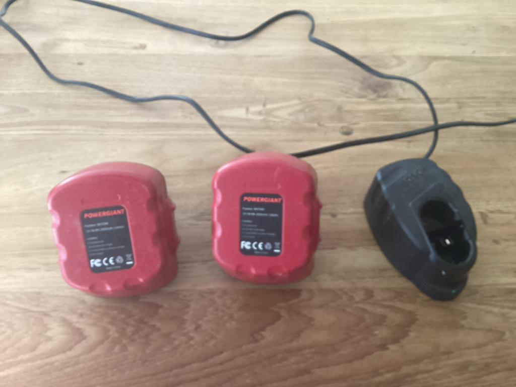 Powergiant Accu's en Oplader voor Boormachine, Ophalen of Verzenden, Gebruikt, Overige typen