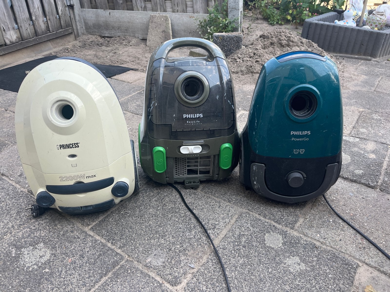 Drie stofzuigers: Princess en Philips PowerGo, Ophalen, Gebruikt, Philips, 2000 watt of meer